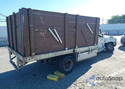 1989 Toyota Pickup Cab Chassis Super Long Wb from USA, damaged, VIN JT5VN94T7K0011575